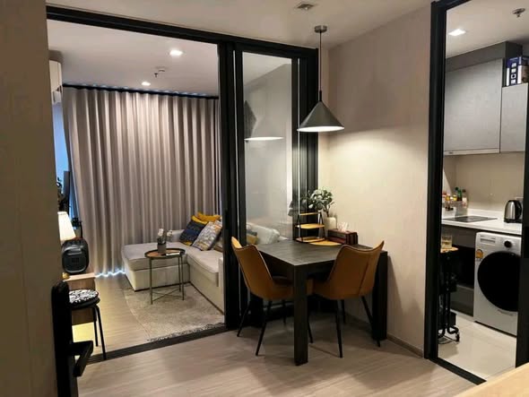 room interior of Life Asoke Hype