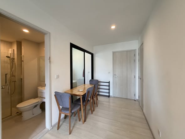 room interior of Life Asoke
