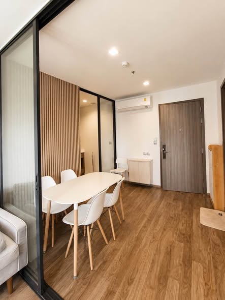 bedroom and room interior of Life Ladprao Valley