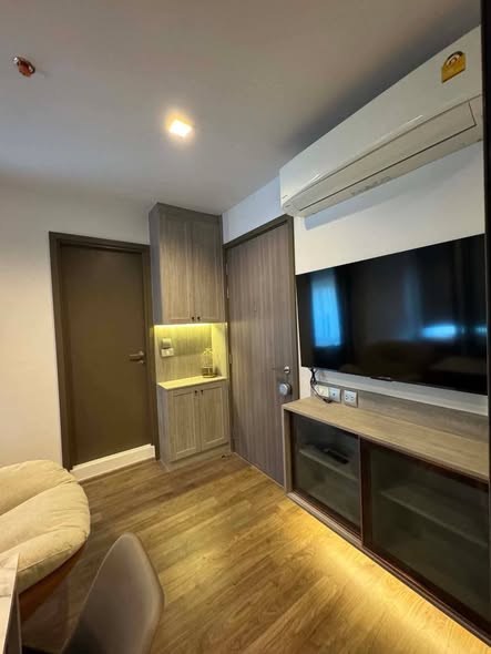 bedroom and room interior of Life Ladprao Valley