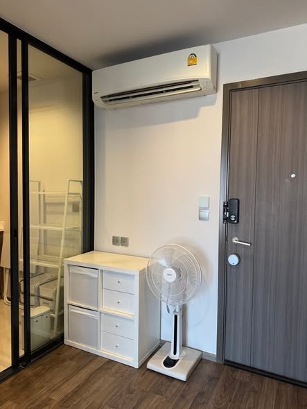 room interior of Life Ladprao Valley