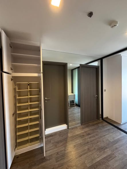 room interior of Life Ladprao Valley