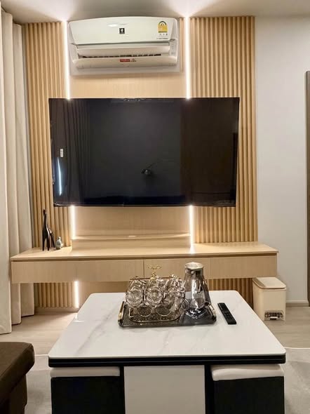 living room and room interior of Life พหลฯ-ลาดพร้าว | Life Phahon-Ladprao | First Class Living in The Heart of Ladprao