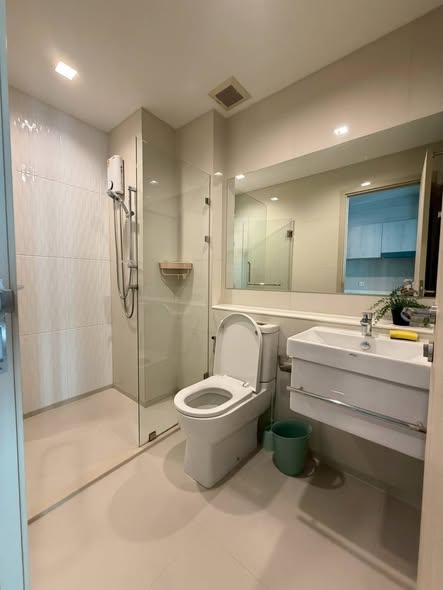 bathroom of Life One Wireless