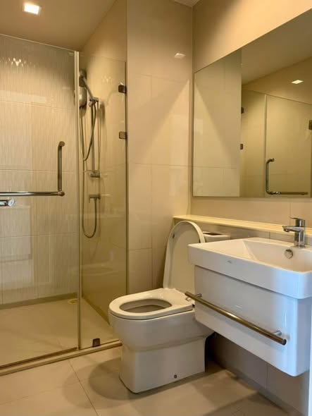 bathroom of Life One Wireless