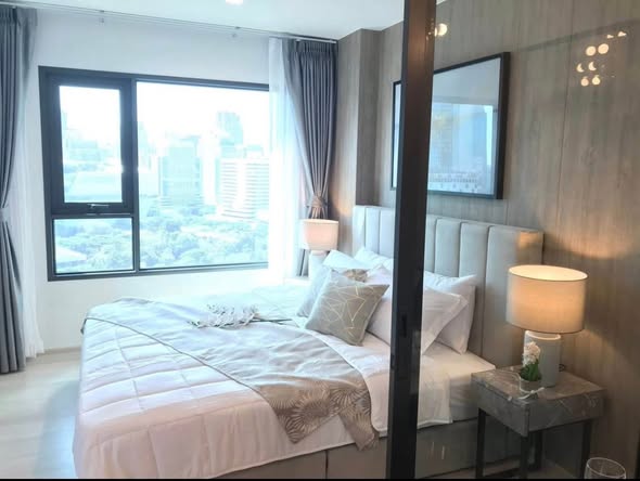 bedroom of Life One Wireless