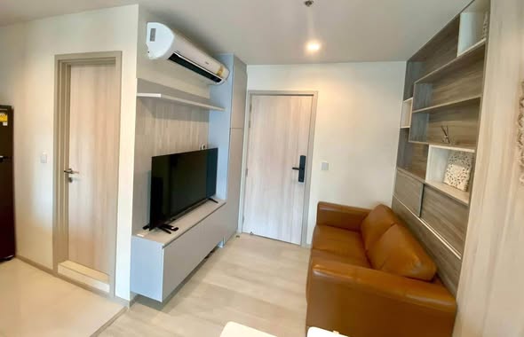 bedroom of Life One Wireless