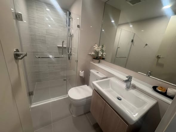 bathroom of Life Rama 4 – Asoke