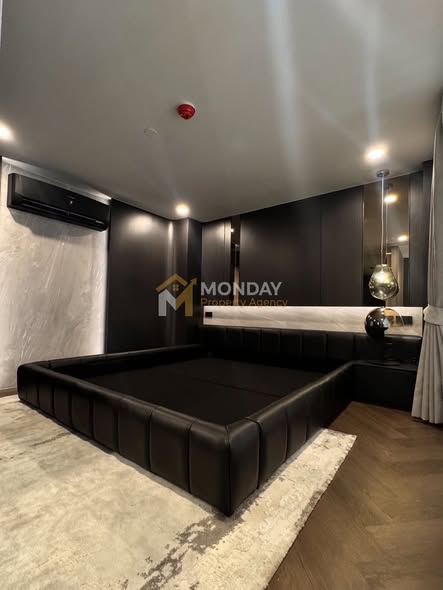 bedroom of Life Rama 4 – Asoke