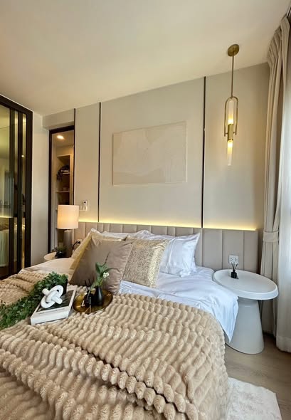 bedroom of Life Rama 4 – Asoke