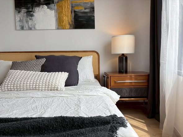bedroom of Life Rama 4 – Asoke