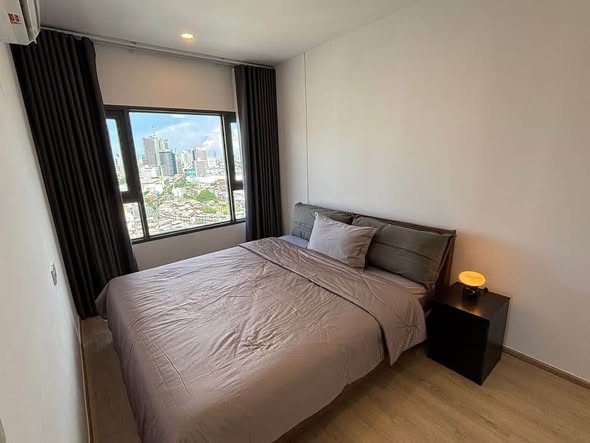 bedroom of Life Rama 4 – Asoke