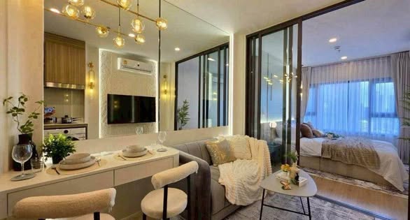 living room and bedroom of Life Rama 4 – Asoke