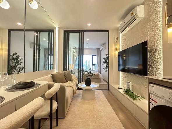 living room and room interior of Life Rama 4 – Asoke