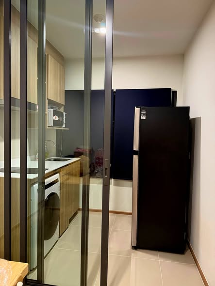 room interior of Life Rama 4 – Asoke