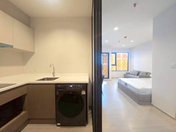 room interior of Life Sathorn Sierra ไลฟ์ สาทร เซียร์รา