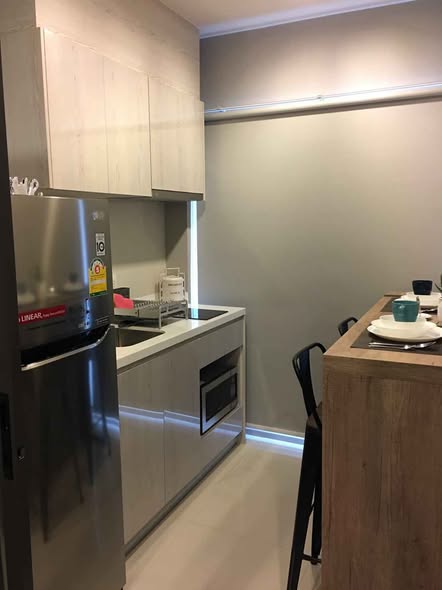 bathroom and kitchen of Life Sukhumvit 48