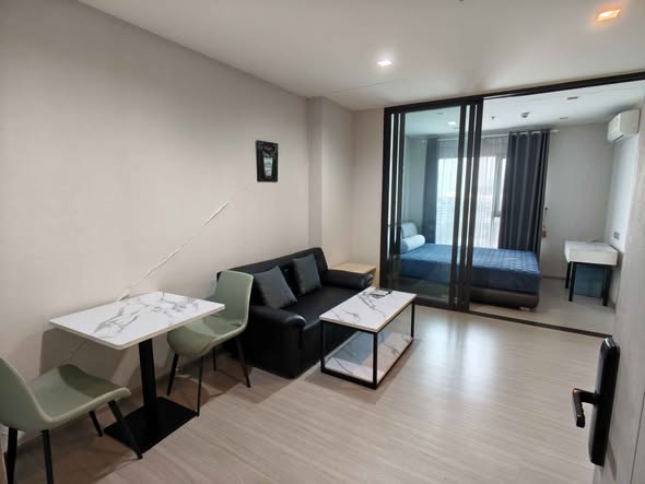 living room of Life Sukhumvit 62