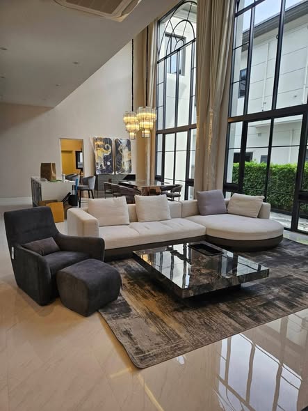 living room of นาราสิริ กรุงเทพกรีฑา