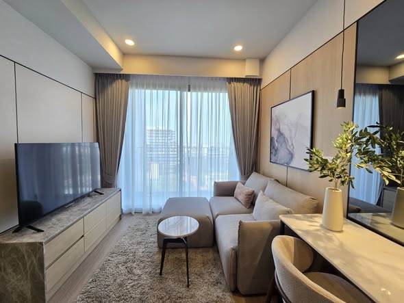 living room and bedroom of วิสซ์ดอม เดอะ ฟอเรสเทียส์