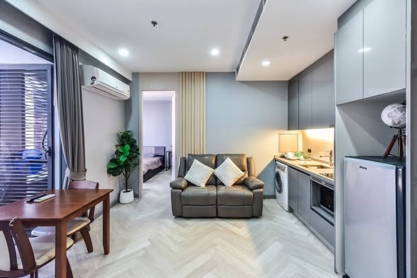 living room and bedroom of เอ็ม พญาไท