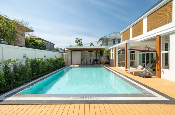 LN Luxury Pool Villa – บ้านพักพูลวิลล่าชะอำ