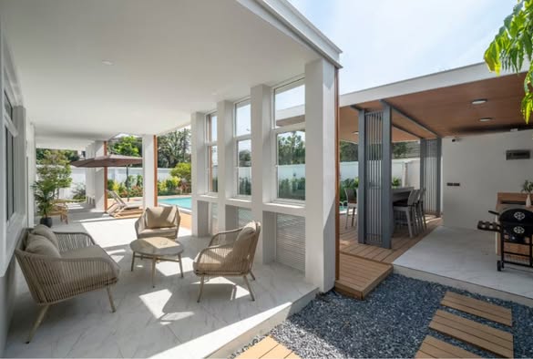 room interior of LN Luxury Pool Villa – บ้านพักพูลวิลล่าชะอำ