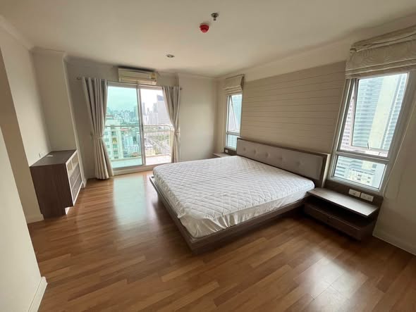 bedroom of Lumpini Place Rama 9 – Ratchada