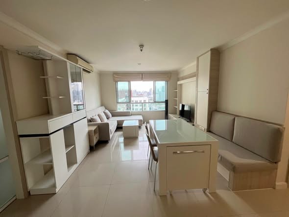 living room of Lumpini Place Rama 9 – Ratchada