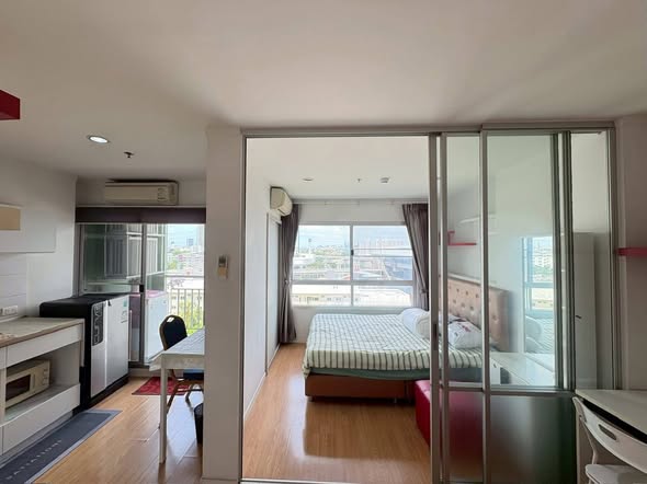 bedroom and room interior of Lumpini Place Srinagarindra – Hua Mak Station