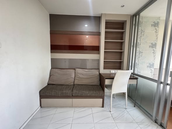bedroom of Lumpini Ramintra