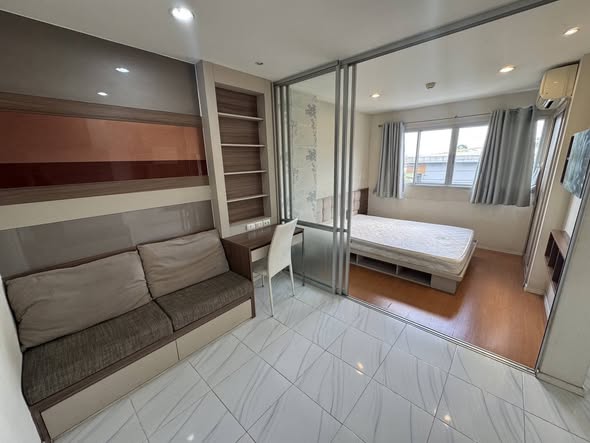 bedroom of Lumpini Ramintra