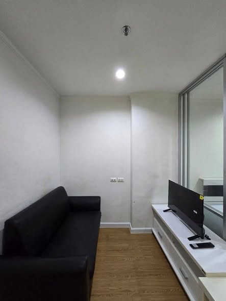 bedroom and room interior of Lumpini Ville La Salle – Bearing