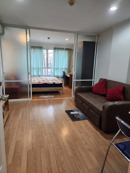 bedroom of Lumpini Ville Ramkhamhaeng 26