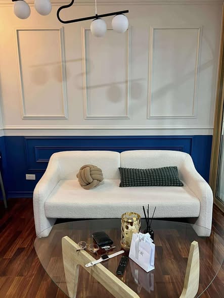 living room of Luxury Suite @ BTS Nana