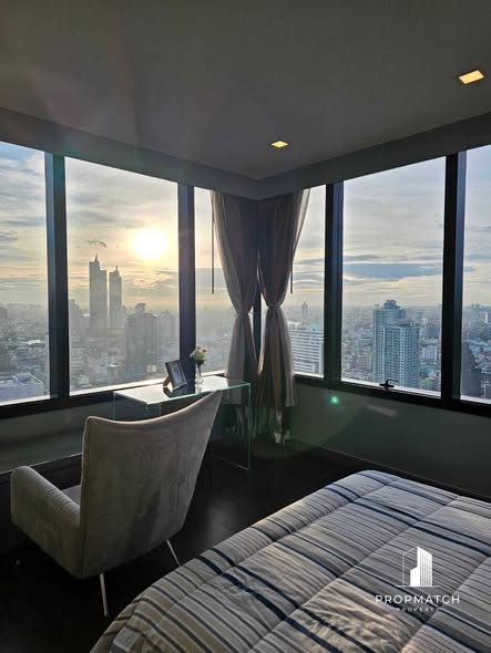 bedroom of M Silom