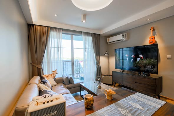 bedroom and living room of Maestro 39 Sukhumvit 39
