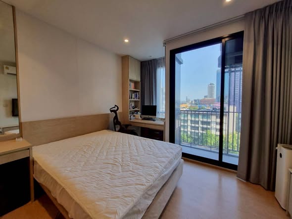 bedroom of MARU Ekkamai 2