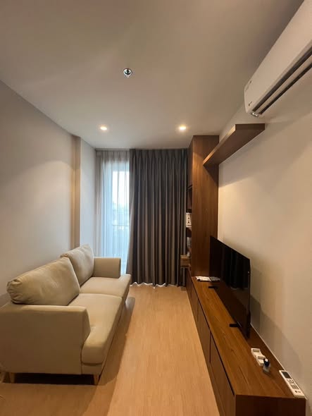 bedroom and living room of Maru Ladprao 15 : มารุ ลาดพร้าว 15