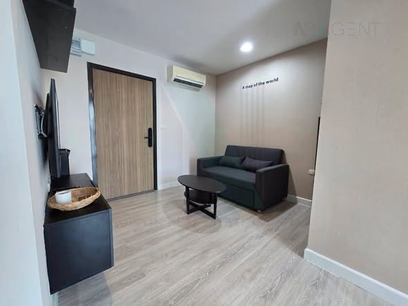 living room of Metro Luxe Kaset