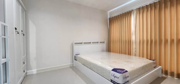 bedroom of Metro Park Sathorn phase 2/2