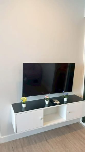 living room and room interior of Metro Sky Wutthakat