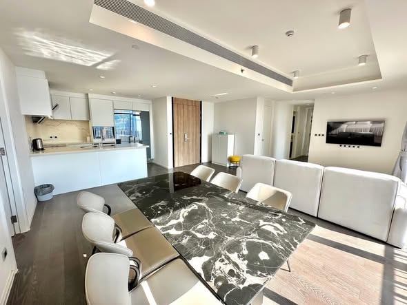MUNIQ Sukhumvit 23