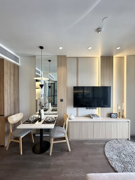 living room of MUNIQ Sukhumvit 23