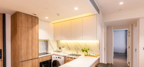 room interior and kitchen of MUNIQ Sukhumvit 23