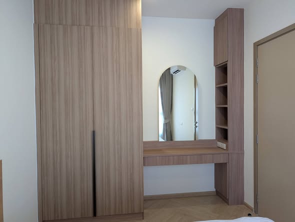 room interior and bathroom of Na Reva Charoennakhon