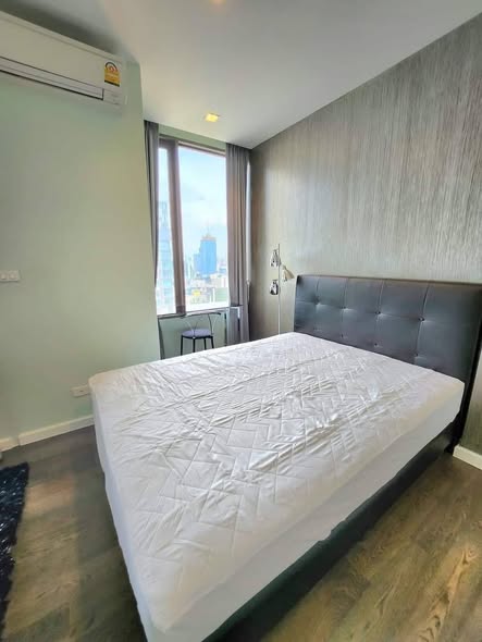 bedroom of Narathorn Place