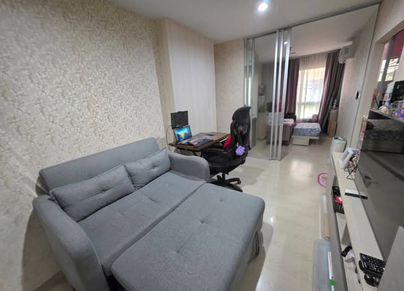 living room and bedroom of คอนโด Niche id