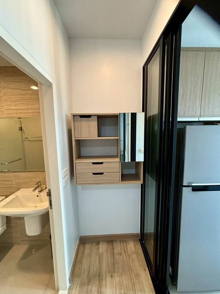 room interior and bathroom of Niche MONO Sukhumvit Bearing