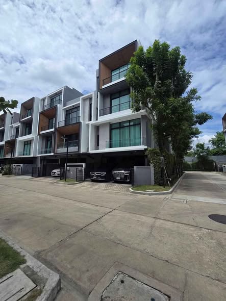 Nirvana DEFINE Krungthep Kreetha | เนอวานา ดีฟายน์ กรุงเทพกรีฑา